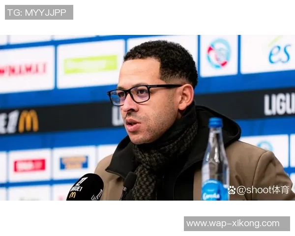 切尔西关注费利佩路易斯罗塞尼尔已抵达伦敦展开谈判